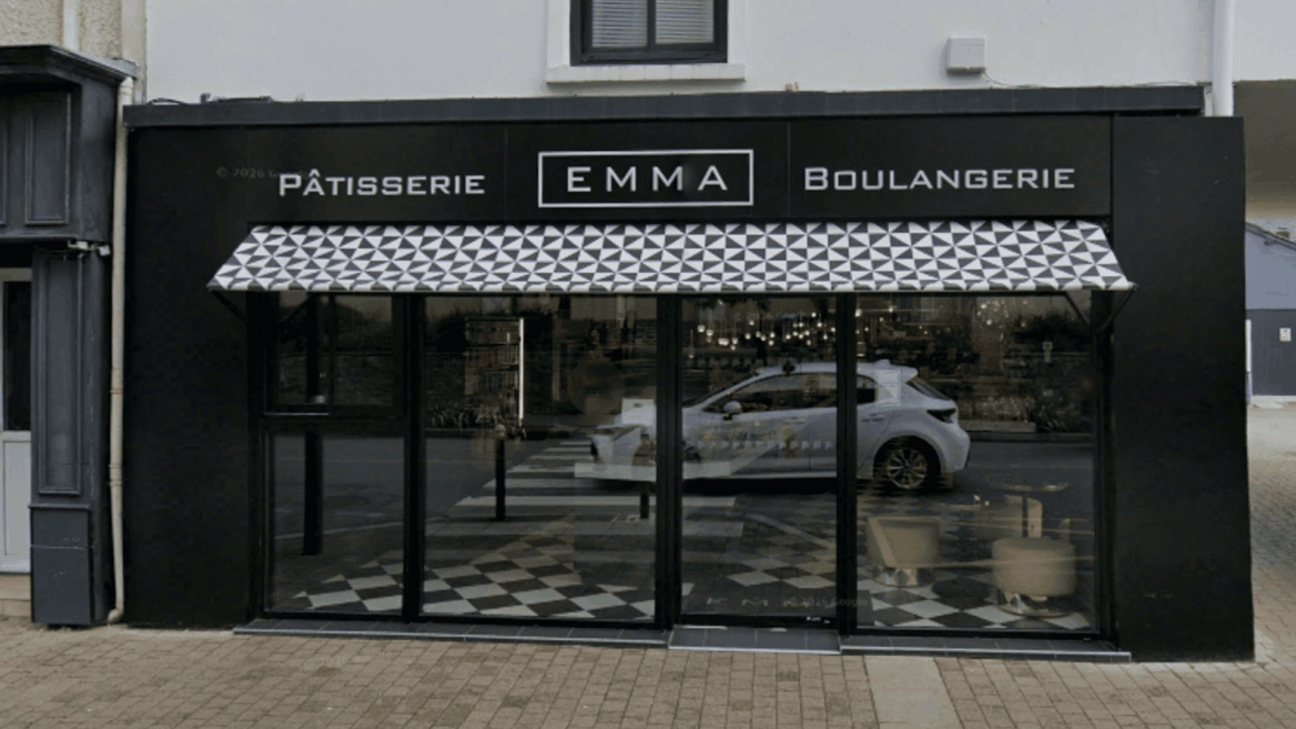 boulangerie emma : façade noire moderne