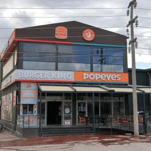 restaurant burger king et popeyes, extérieur moderne