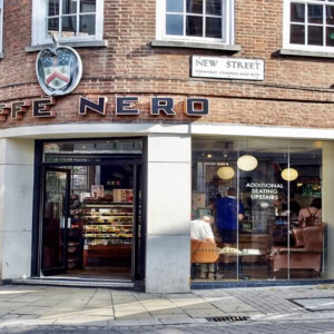 caffè nero corner café on new street