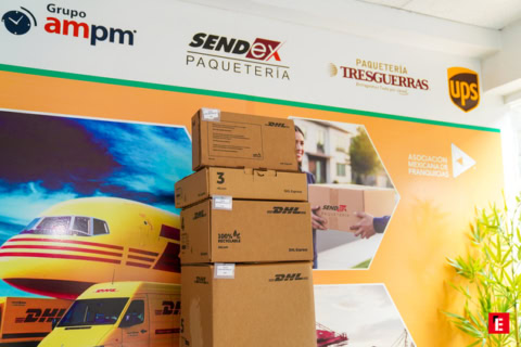 centro logístico dhl y ups con paquetes