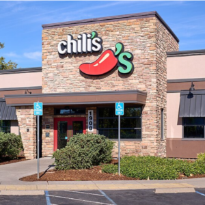 chili’s restaurant exterior with accessible entrance