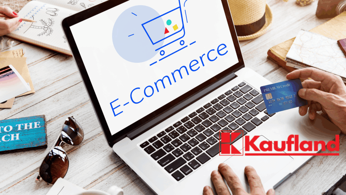 e commerce en laptop con tarjeta de crédito