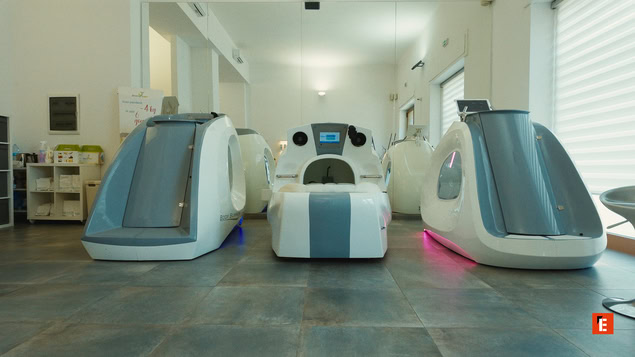 pods futuristes de bien Être en salle clinique
