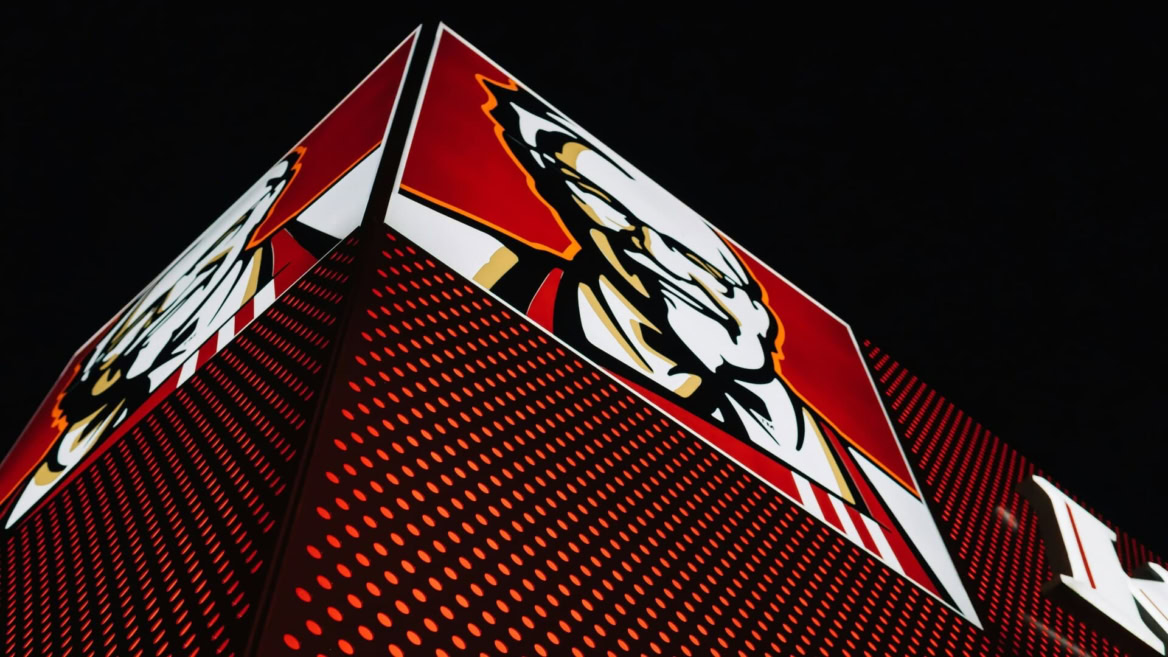 illuminated animal graphic led tower art