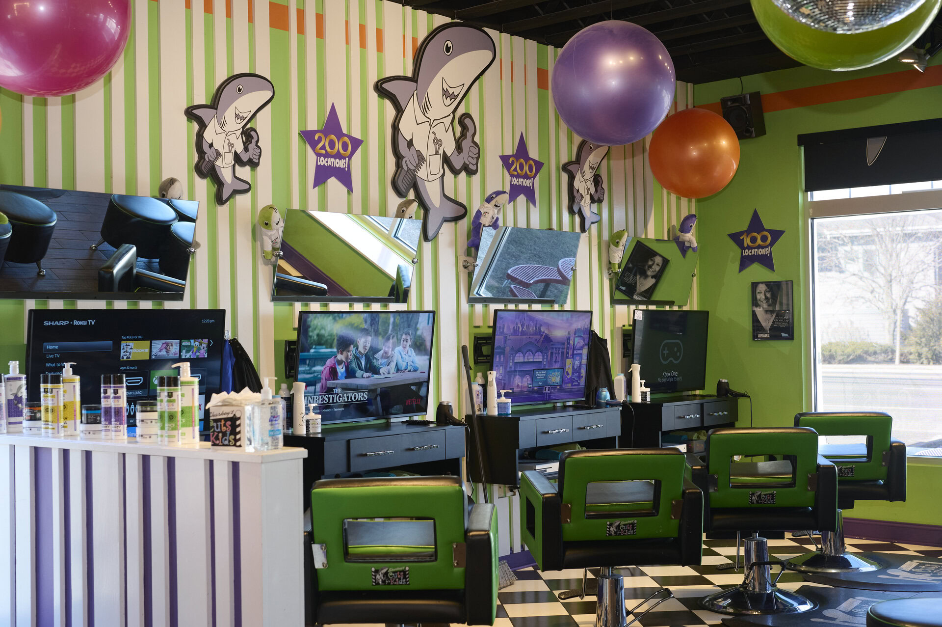 salón infantil temático de tiburón