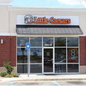 little caesars storefront by daylight