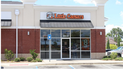 little caesars storefront by daylight