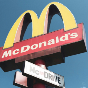 ancienne enseigne mcdonald’s aux arches dorées