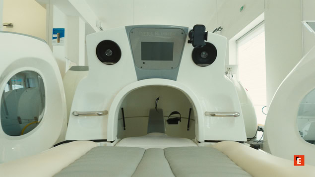 scanner médical moderne en salle d’imagerie