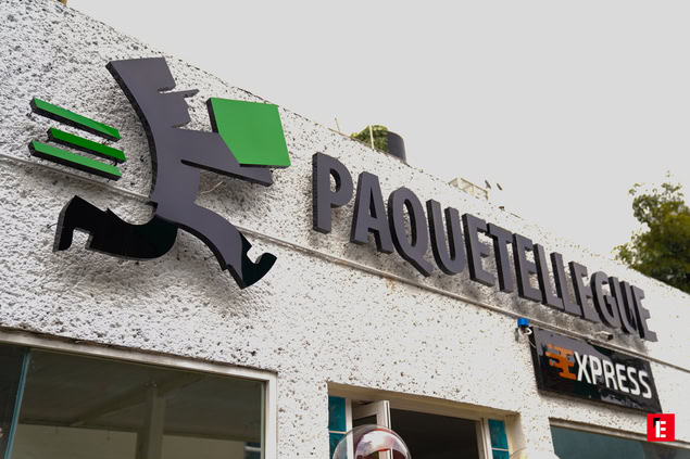 façade paquette legault avec enseigne xpress