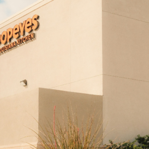 popeyes louisiana kitchen exterior sign and facade