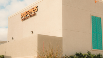 popeyes louisiana kitchen exterior sign and facade