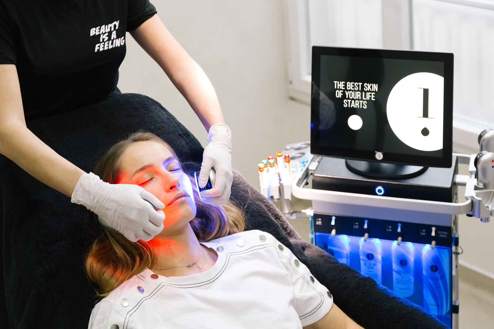 soin visage led en clinique esthétique moderne