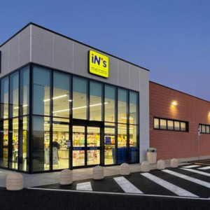 supermercato moderno in’s mercato al tramonto