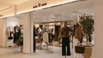 boutique minimalista con moda de temporada