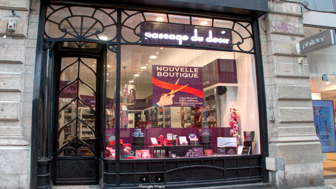 vitrine Élégante de passage du désir, centre ville