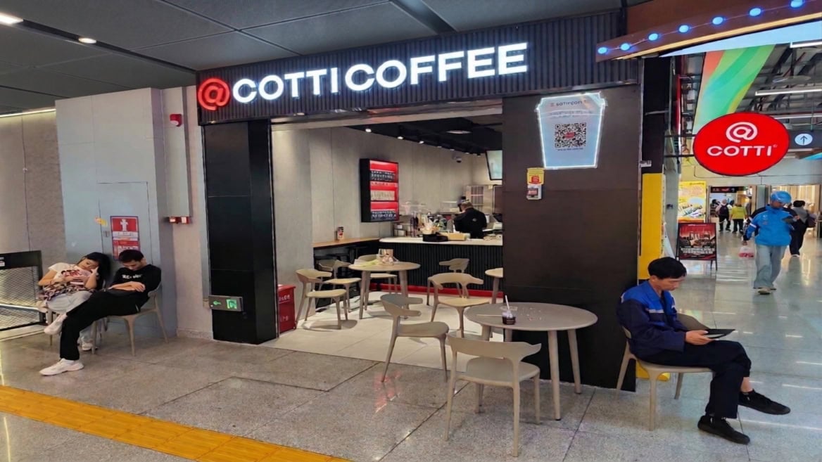 cotti coffee kiosk in shopping mall interior