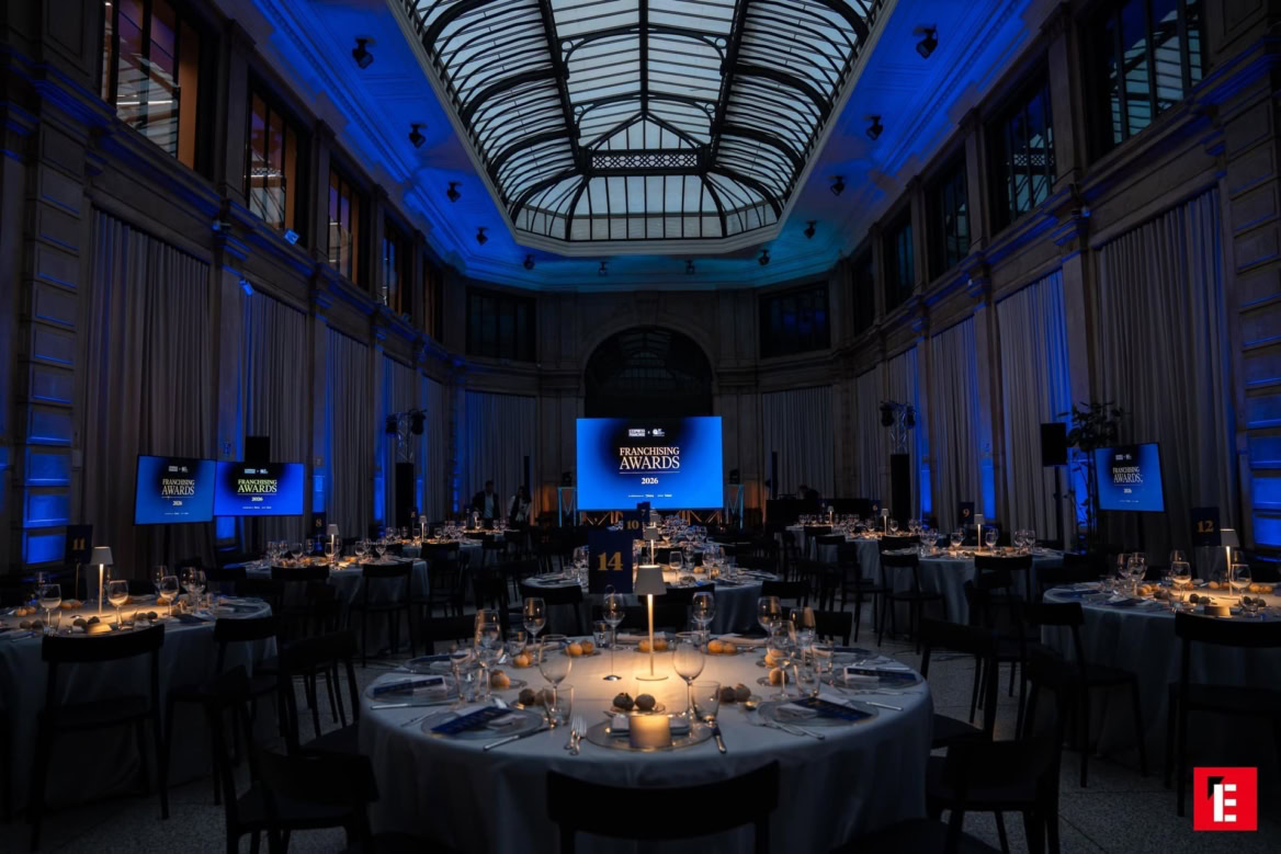 salle de gala franchising awards 2026, lumière bleue