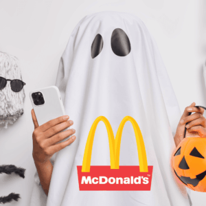 fantasma de halloween mcdonald’s con calabaza y teléfono