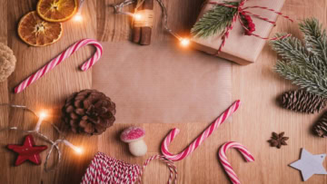 noël rustique : papier kraft et décor festif