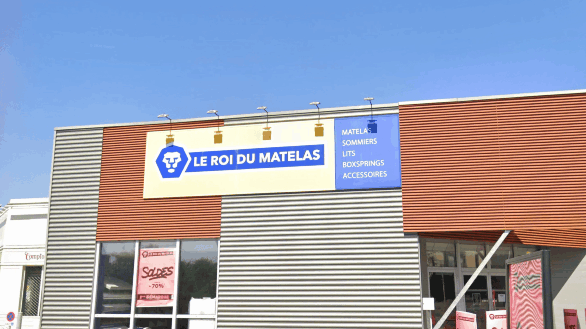 façade du magasin le roi du matelas