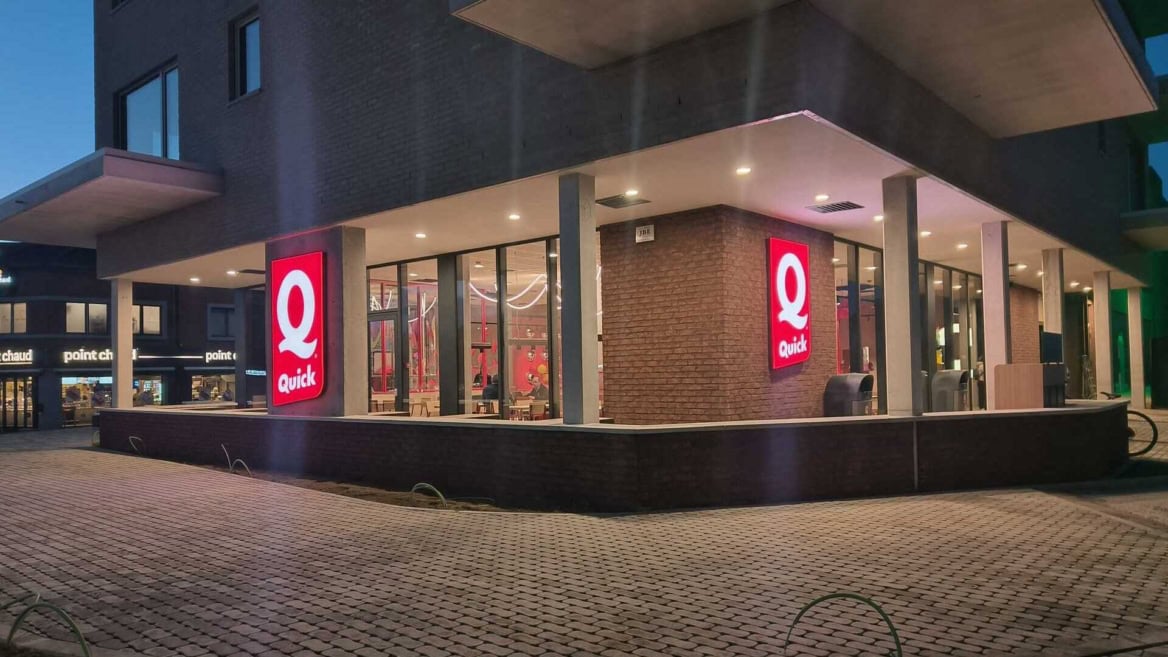 restaurant quick moderne de nuit