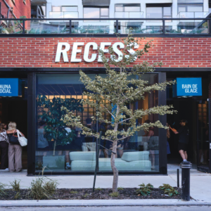 façade recess : sauna social et bain de glace