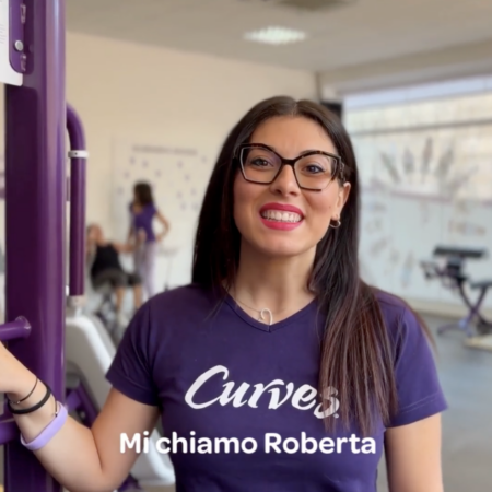 roberta sorride nel centro fitness curves