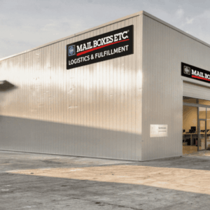 centre logistique mail boxes etc. moderne