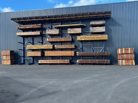 Franchise Deckibois 8