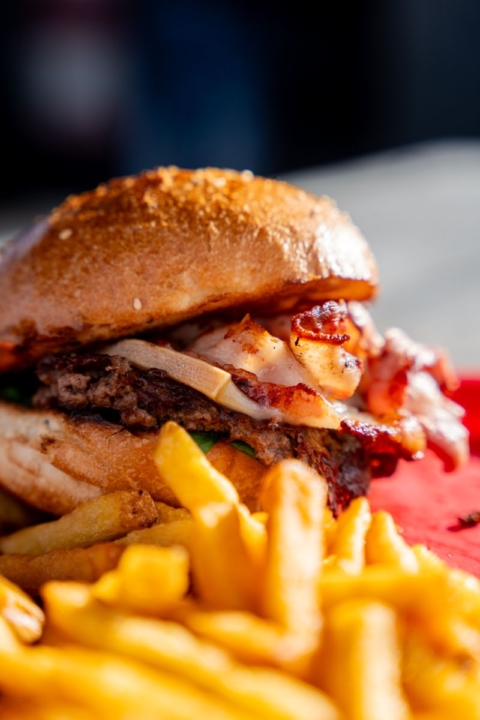 🌍 𝐔𝐧 𝐛𝐮𝐫𝐠𝐞𝐫 𝐮𝐧𝐞 𝐫𝐞́𝐠𝐢𝐨𝐧 𝐮𝐧𝐞 𝐢𝐝𝐞𝐧𝐭𝐢𝐭𝐞́ 1 1 360x540