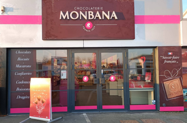 facade magasin monbana challans